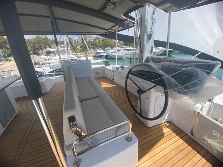 Catamaran to hire Alimos at the best price