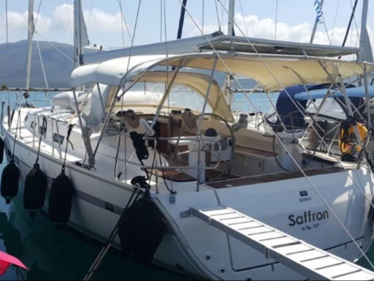 Yacht charter Lefkáda - Bavaria Cruiser 45 on SamBoat