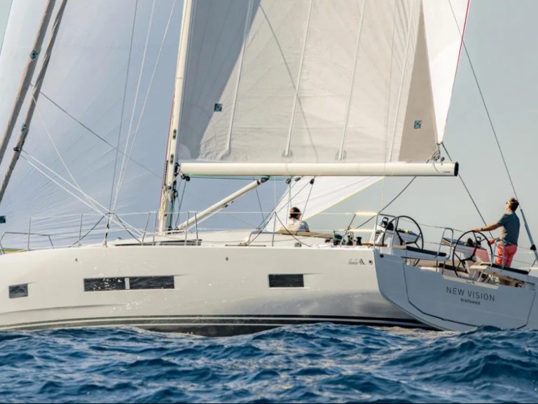 Charter a Hanse Hanse 460 in Lávrio on Samboat