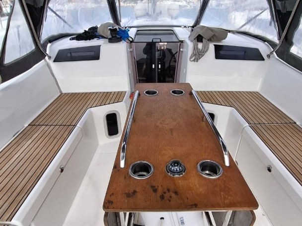 Hire Sailboat Bénéteau with a boat licence