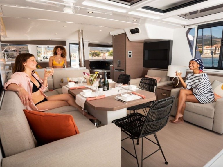 Catamaran to hire Alimos at the best price