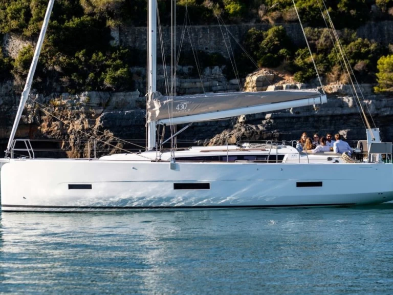 Yacht charter Lefkáda - Dufour Dufour 430 Grand Large on SamBoat