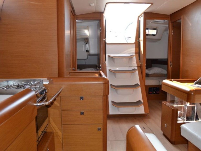 Yacht hire Seget Donji cheap Sun Odyssey 519