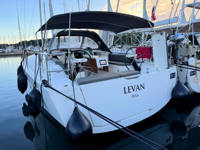 Dufour Dufour 430 Grand Large charter bareboat or skippered in  Pula