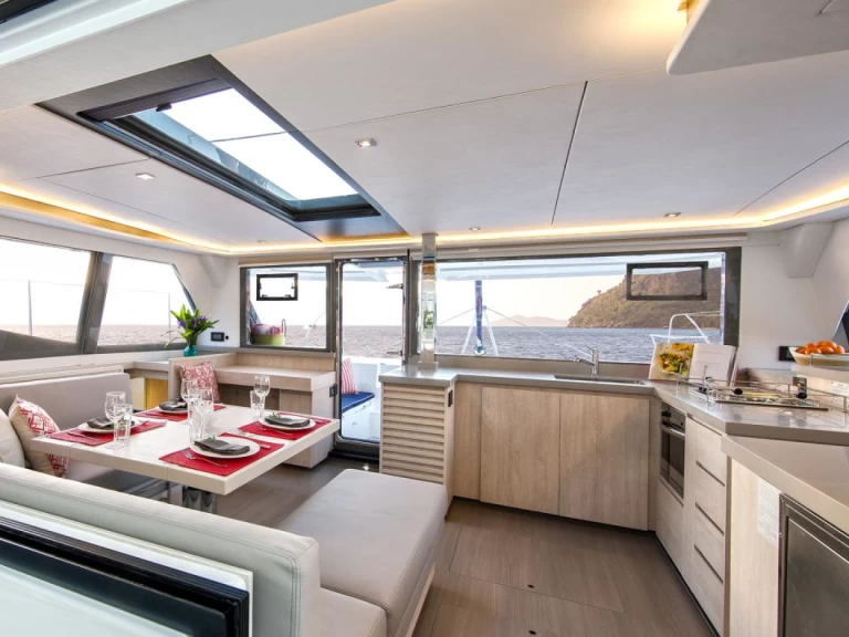 Hire Catamaran with or without skipper Leopard Antigua