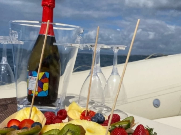 Mastercraft Master 1000 charter bareboat or skippered in  Sorrento