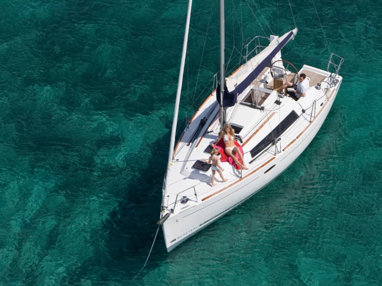 Hire Sailboat with or without skipper Bénéteau Palermo