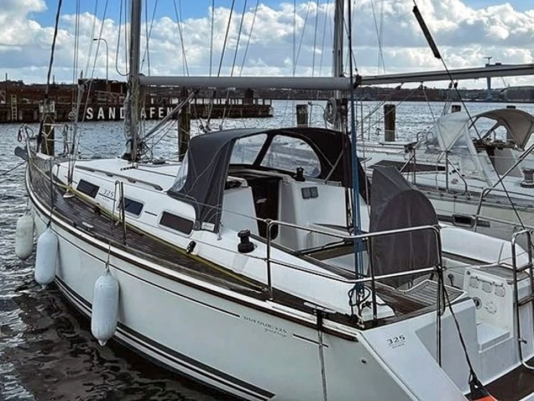 Hire a Dufour Dufour 325 Grand Large Grossenbrode