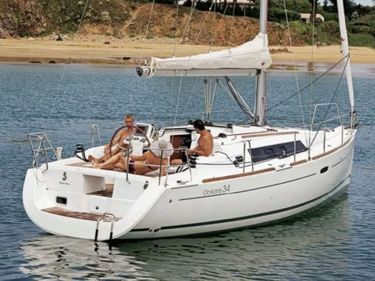 Bénéteau Oceanis 34 charter bareboat or skippered in  Grossenbrode