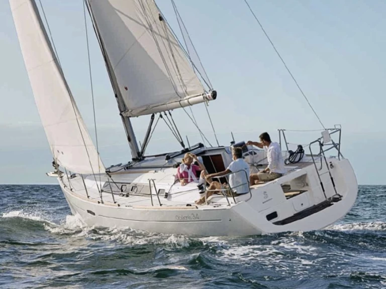 Hire a Bénéteau Oceanis 34 Grossenbrode