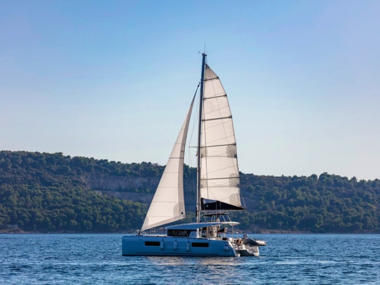 Yacht hire Kaštela cheap Lagoon 40