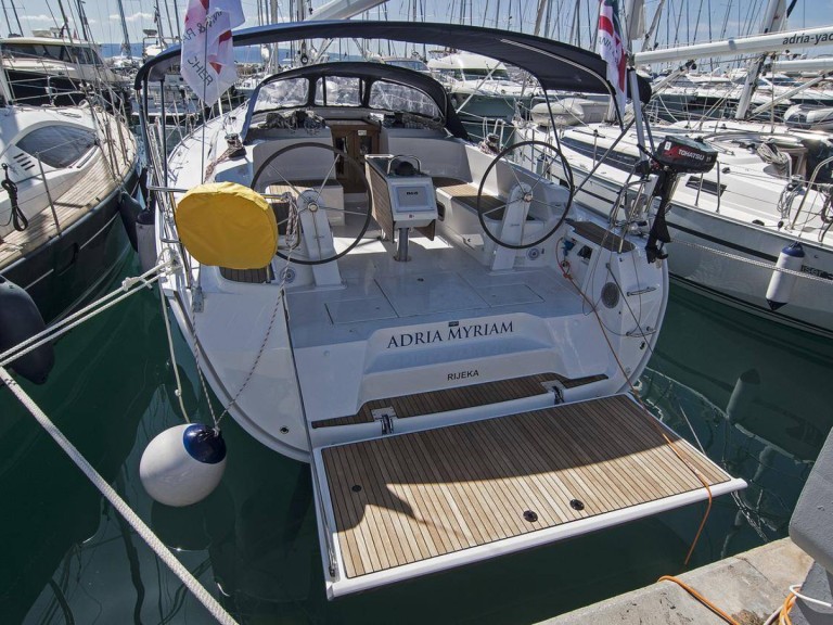 Sailboat hire in Split - Bavaria Cruiser 46
