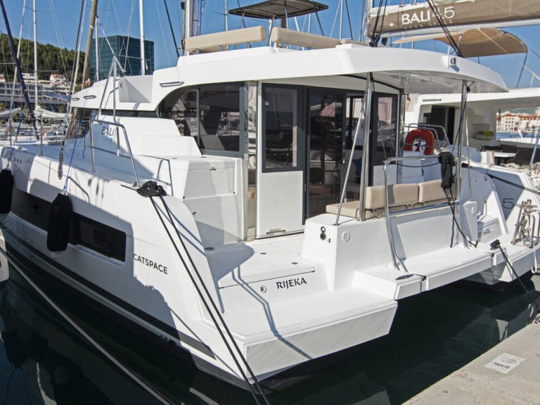 Hire a Bali Bali Catspace Voile Split