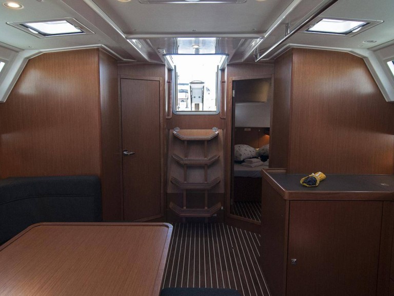 Yacht hire Split cheap Cruiser 46