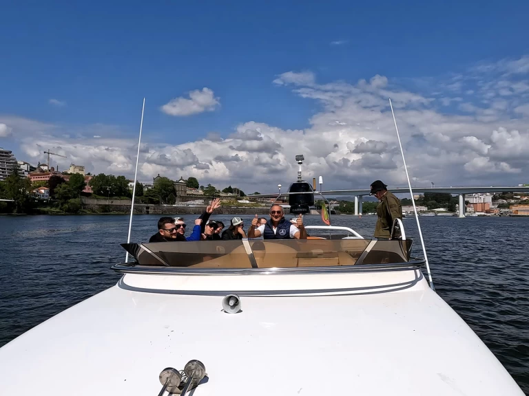 Hire a Exclusive Private Boat Tour with The Last		 13,88 meters Porto