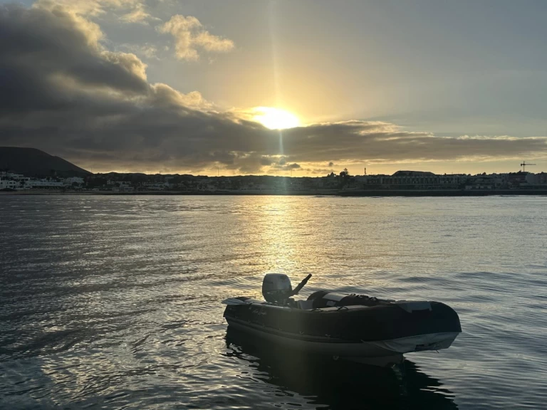 Yacht hire Arrecife cheap 45