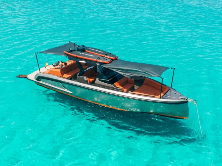 Motorboat hire in Ibiza Town - Vanquish VQ 40 Caja Tres