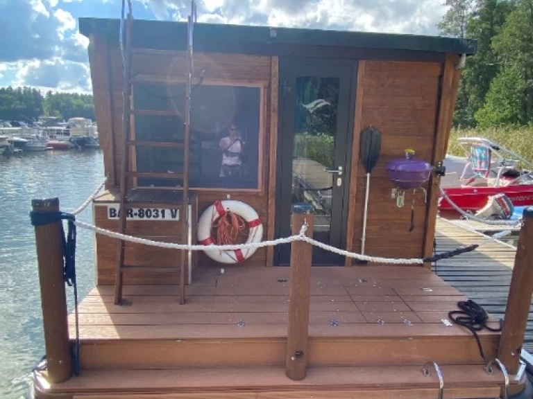 Floss D7 charter bareboat or skippered in  Priepert