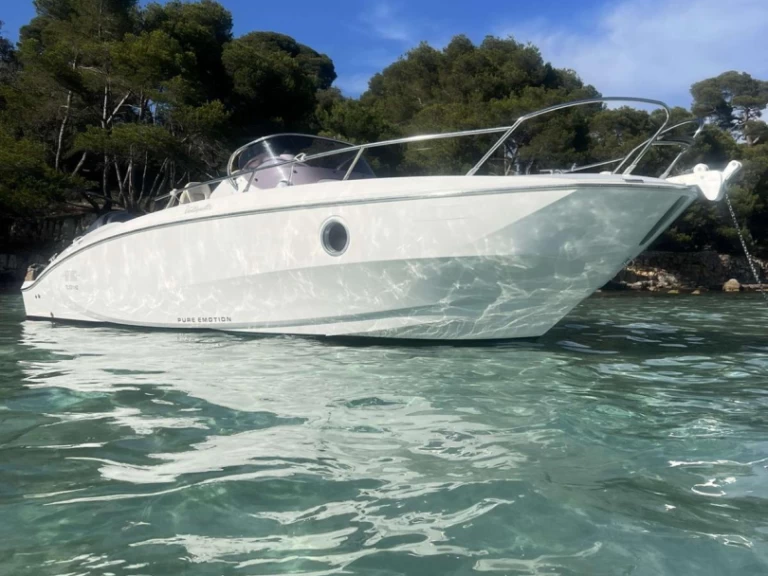 Hire a Kay Kay largo 24 Mandelieu-la-Napoule