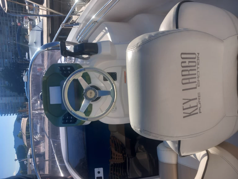 Charter a Kay Kay largo 24 in Mandelieu-la-Napoule on Samboat