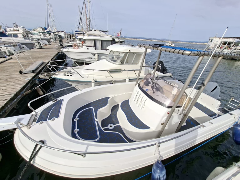 Motorboat hire in Martigues - Pacific Craft Pacific Craft 625 Open