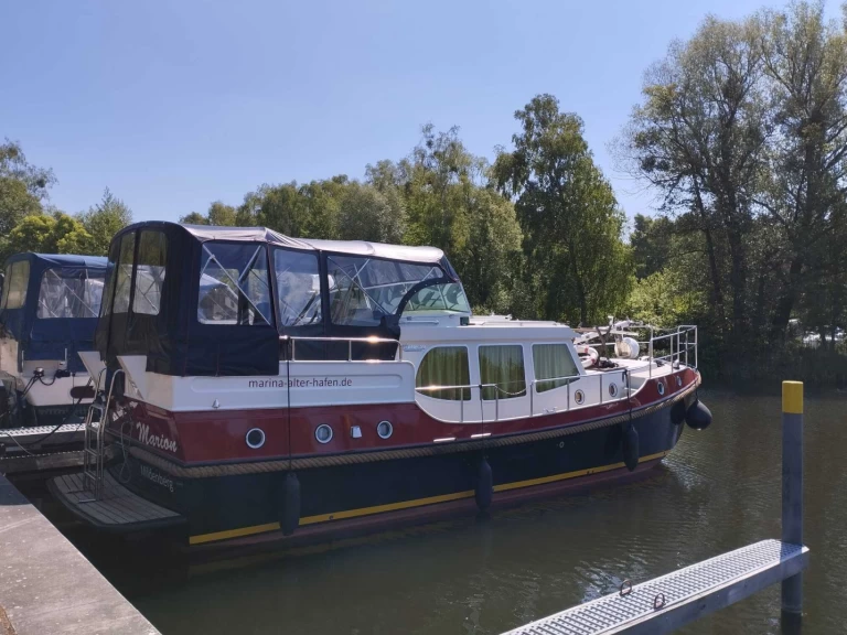Yacht hire Zehdenick cheap Dutch Sturdy 380 AC Twin "Marion"