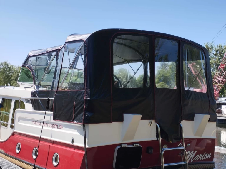 Canal boat hire in Zehdenick - Linssen Dutch Sturdy 380 AC Twin "Marion"