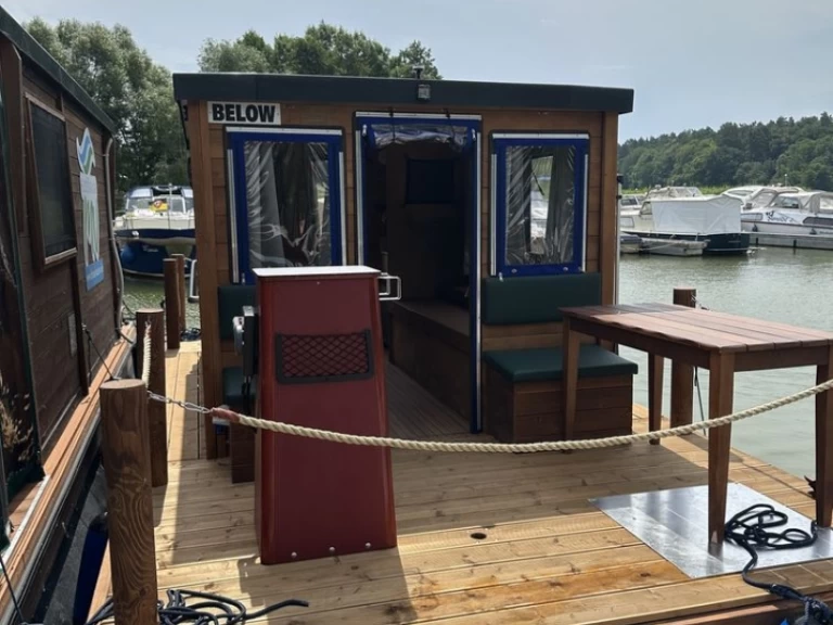 Floss D3-N charter bareboat or skippered in  Priepert