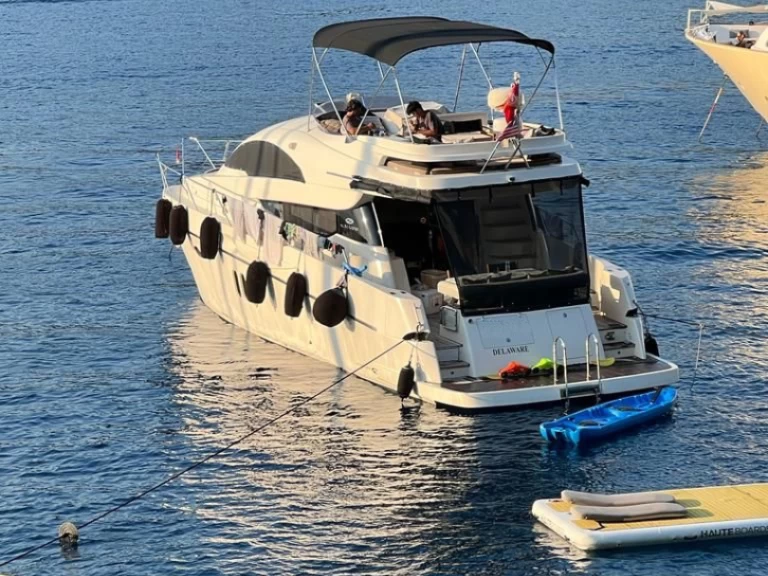 Motorboat hire in Göcek - Numarine 55