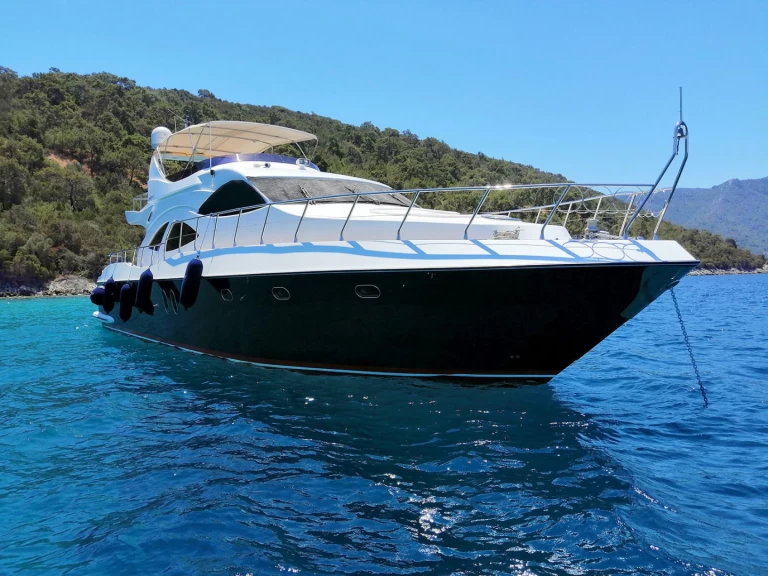 Hire Luxury Yacht with or without skipper Azimuth Beşiktaş