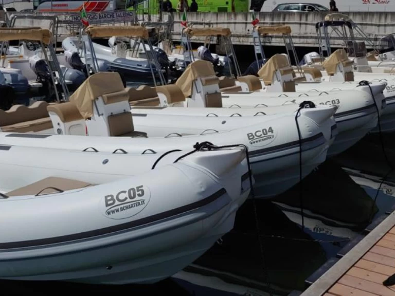 Yacht charter Porto di Salerno - Doriano Marine Domar F600 on SamBoat