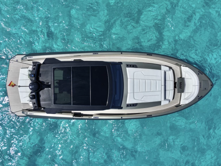 Motorboat hire in Ibiza Town - Vanquish  VQ45 T TOP - TIME