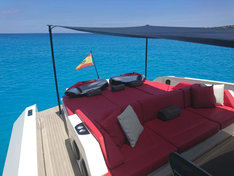 Motorboat to hire Ibiza Town at the best price