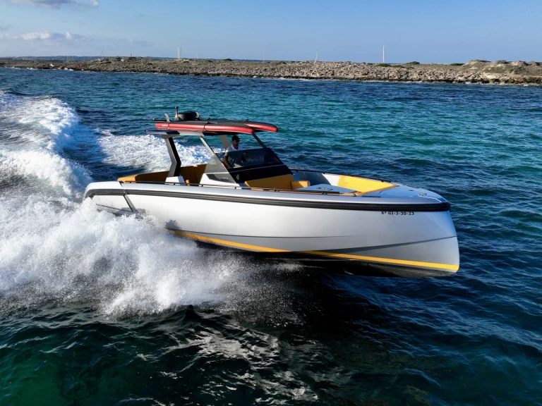 Yacht hire Ibiza Town cheap VQ40 - NO TOMORROW