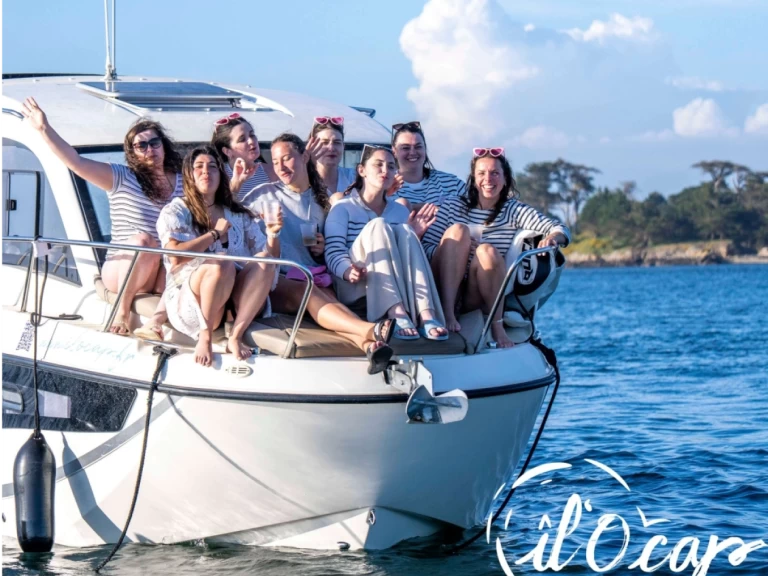 Motorboat to hire Locmariaquer at the best price