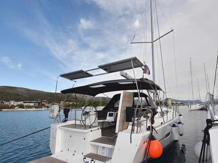 Hire Sailboat Dufour with a boat licence