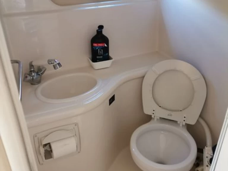 Yacht hire Parga cheap Monterey 295 Sport Yacht