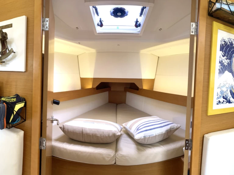 Jeanneau Sun Odissey 349 charter bareboat or skippered in  Marina di Grosseto