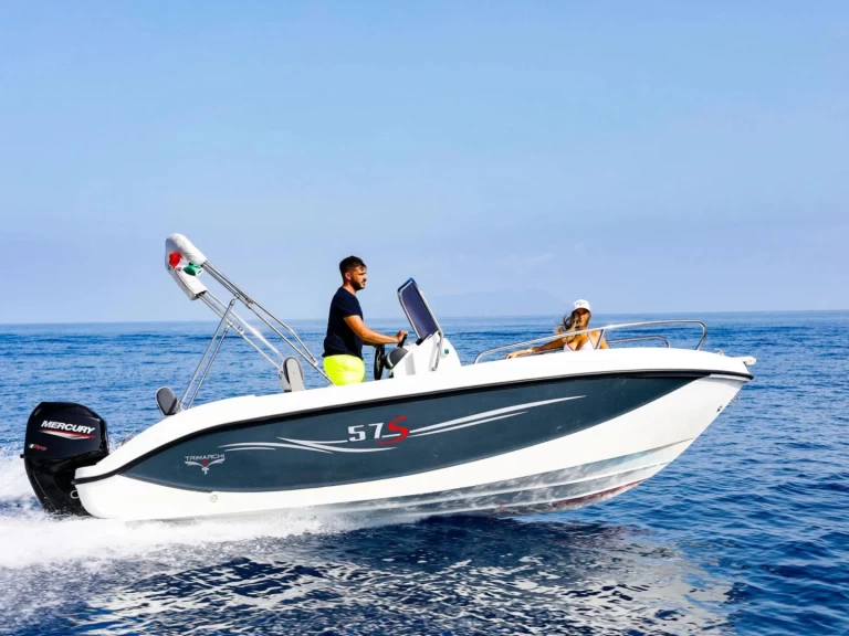 Yacht hire La Spezia cheap Trimarchi 57 S