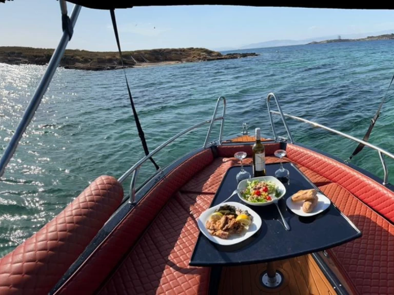 Yacht charter Glyfada - ISATEK TEKNE COBRA 495 on SamBoat