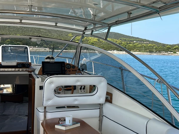Motorboat to hire Umag at the best price