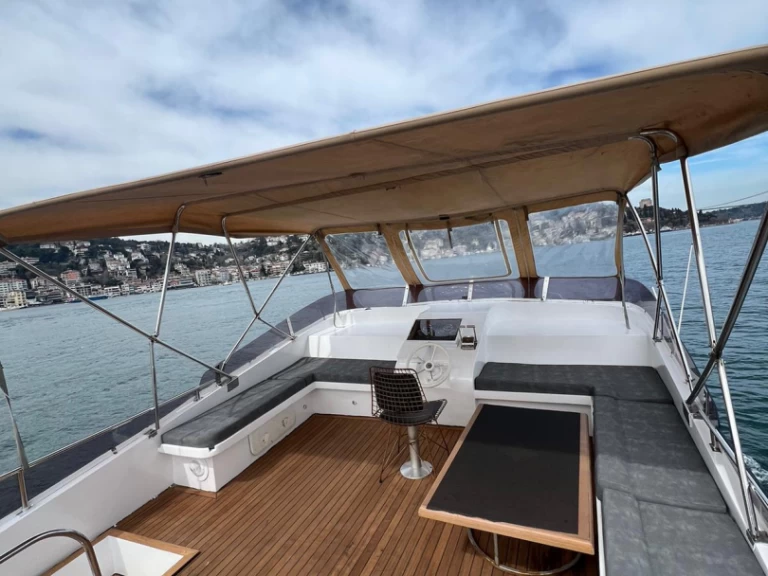 Hire a costom made  costom made Beşiktaş