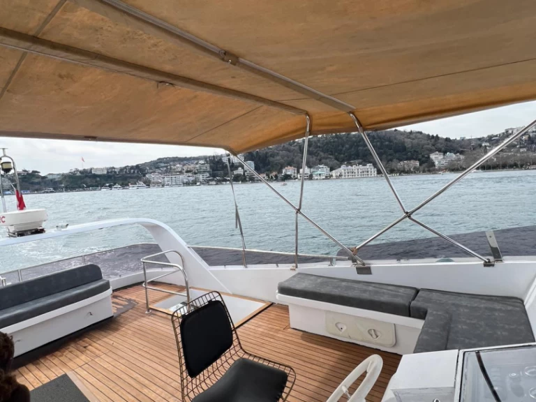 Charter a costom made  costom made in Beşiktaş on Samboat