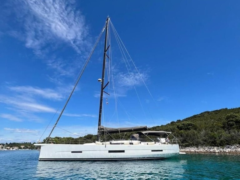 Hire Sailboat with or without skipper Dufour Šibenik