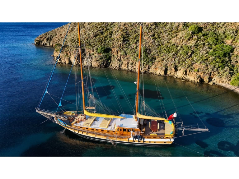 Sailboat to hire Demre at the best price