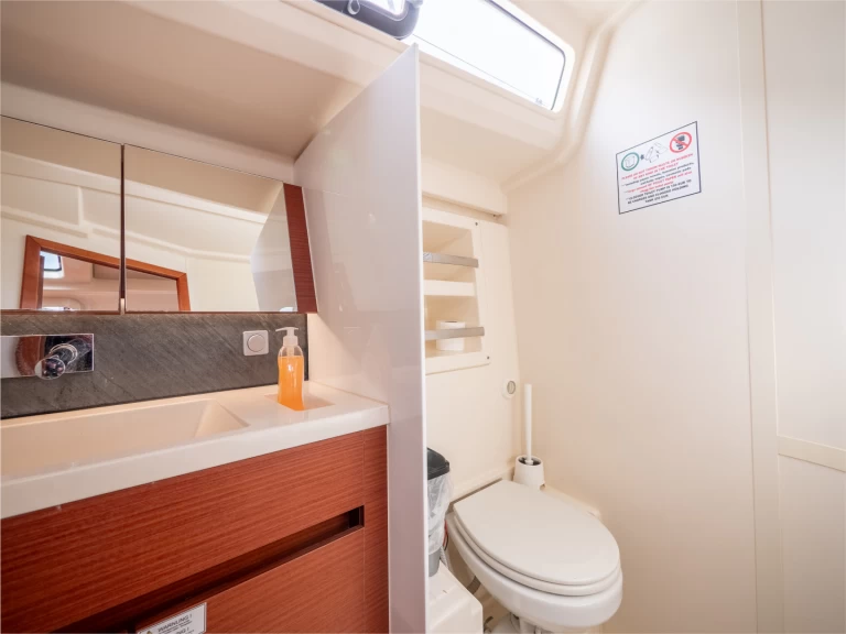 Hire a Hanse Hanse 418 Split