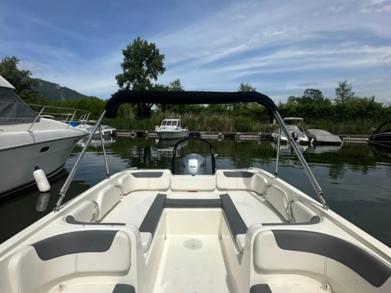 Yacht hire Viviers-du-Lac cheap Element E7