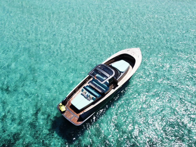 Yacht hire Ibiza Town cheap 12 m