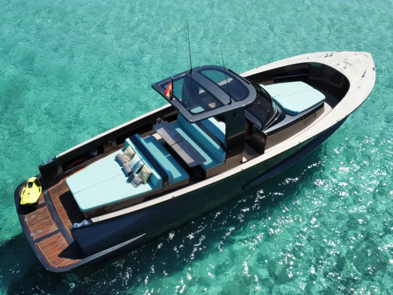 Motorboat hire in Ibiza Town - ALEN 42 ANKA 12 m