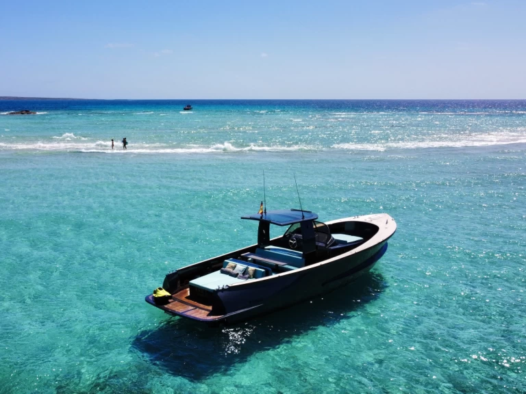 Charter a ALEN 42 ANKA 12 m in Ibiza Town on Samboat